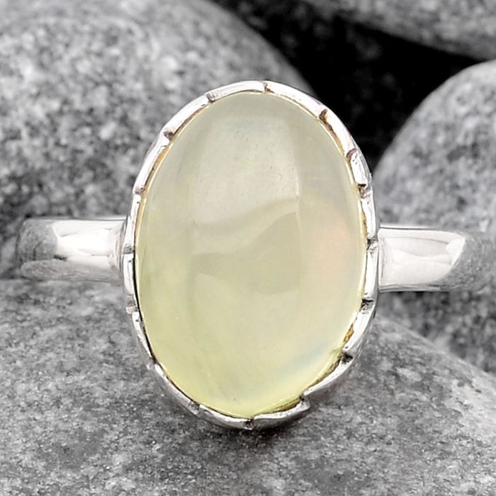 Natural Prehnite Ring size-8.5 SDR102329 R-1227, 10x14 mm
