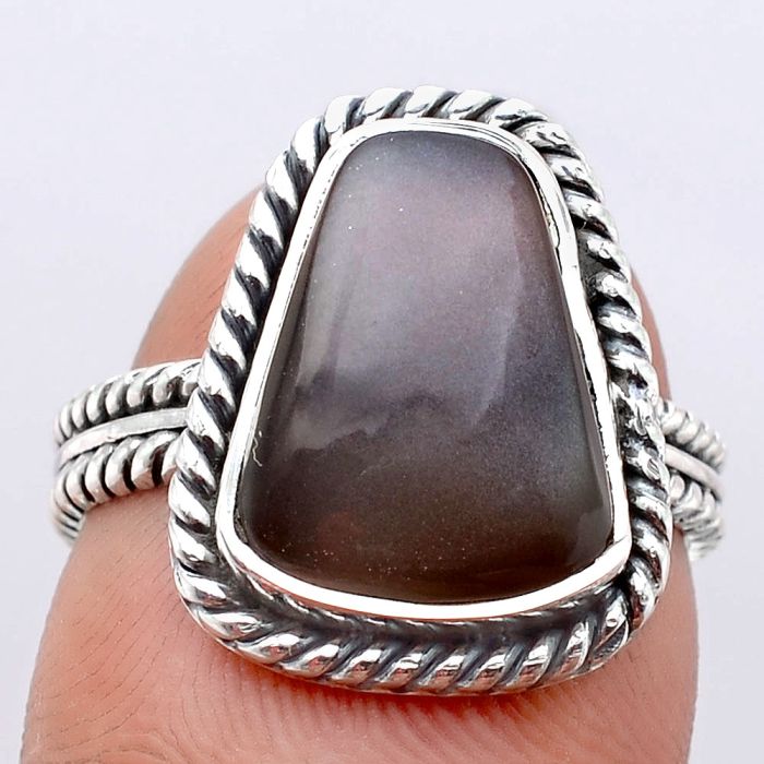 Natural Gray Moonstone Ring size-7 SDR113904 R-1065, 10x13 mm