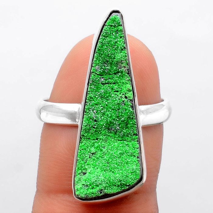 Natural Uvarovite Green Garnet Ring size-8.5 SDR115401 R-1001, 10x28 mm