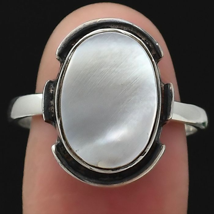 Natural Mother Of Pearl Ring size-8.5 SDR121542 R-1211, 10x14 mm