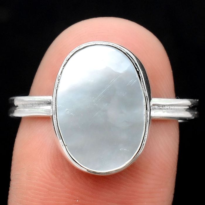 Natural Mother Of Pearl Ring size-9.5 SDR122077 R-1056, 10x14 mm