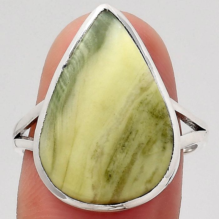 Natural Serpentine Ring size-8.5 SDR139687 R-1005, 14x20 mm