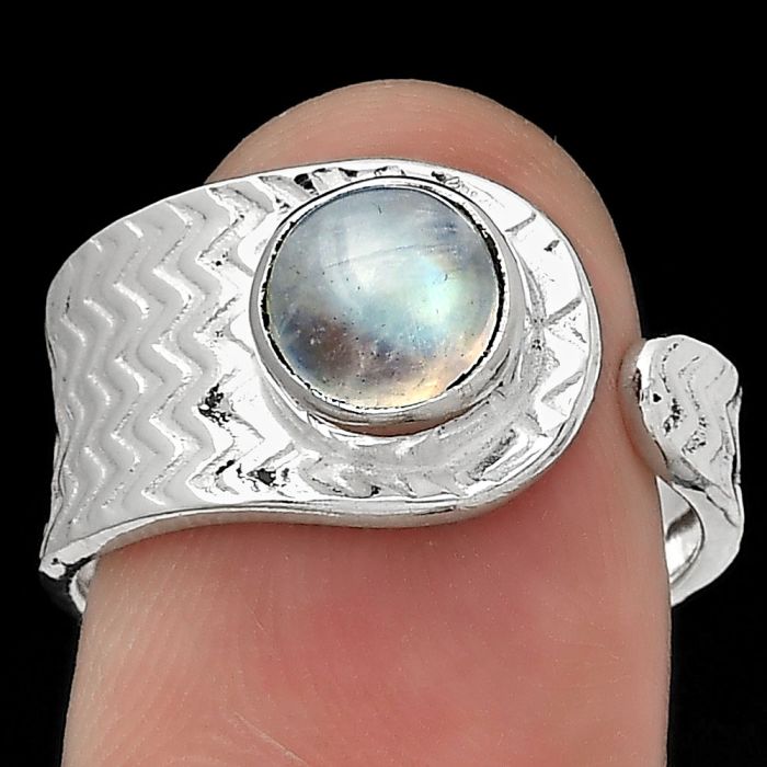 Adjustable - Natural Rainbow Moonstone Ring size-8 SDR141637 R-1381, 7x7 mm