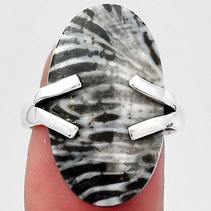 Natural Stingray Coral Ring size-8 SDR147005 R-1504, 15x25 mm