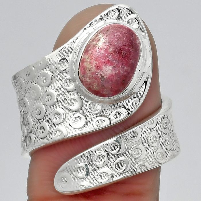 Adjustable - Pink Thulite - Norway Ring size-6.5 SDR152606 R-1374, 7x9 mm