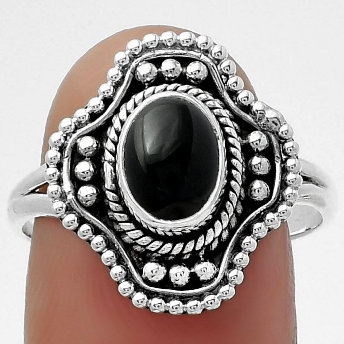 Natural Black Onyx - Brazil Ring size-8 SDR157031 R-1529, 6x8 mm