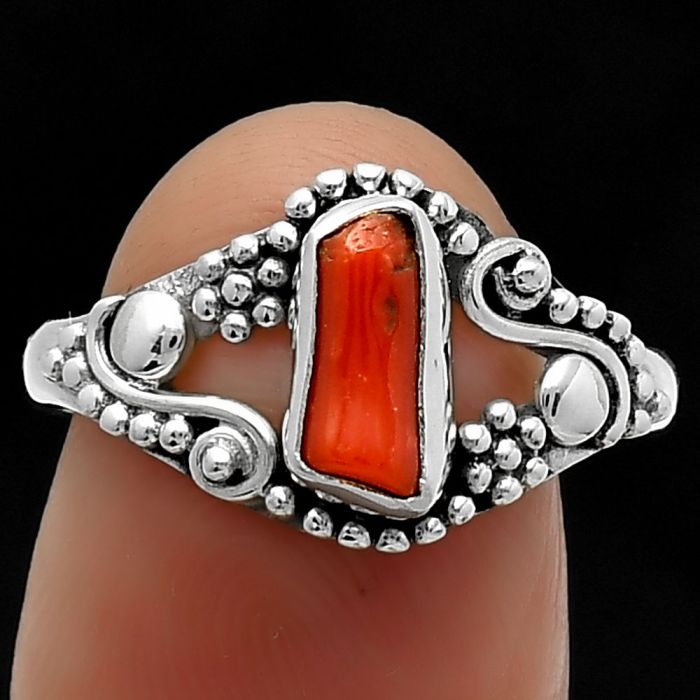 Natural Coral Stick Ring size-8 SDR164276 R-1287, 4x8 mm