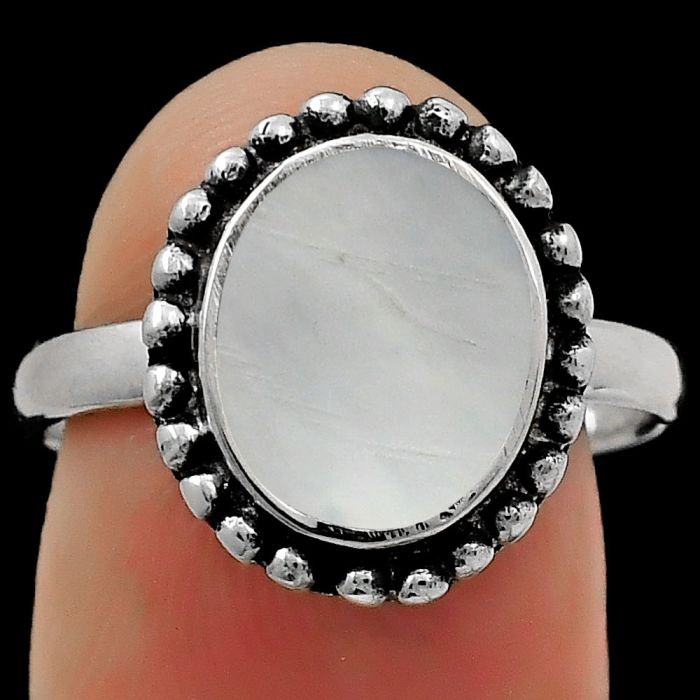 Natural Mother Of Pearl Ring size-8 SDR167183 R-1071, 9x11 mm