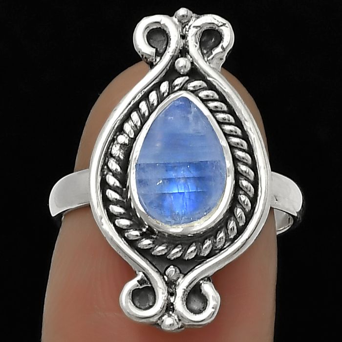 Natural Rainbow Moonstone - India Ring size-7 SDR170770 R-1108, 7x10 mm