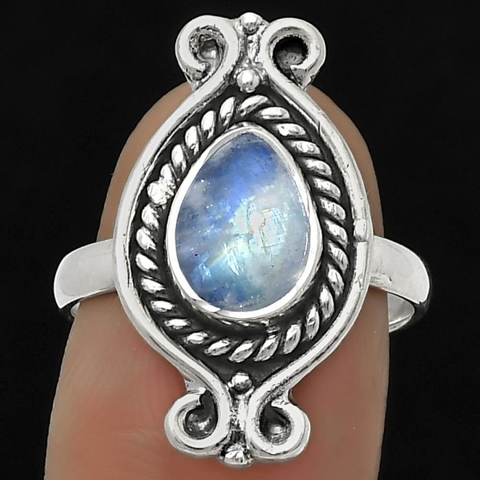 Natural Rainbow Moonstone - India Ring size-8 SDR170779 R-1108, 7x10 mm