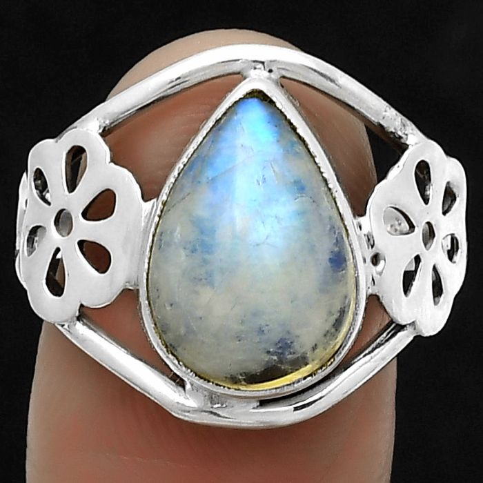 Natural Rainbow Moonstone - India Ring size-8.5 SDR172145 R-1497, 10x14 mm