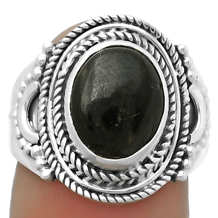 Natural Nuummite Ring size-8.5 SDR173388 R-1570, 9x11 mm