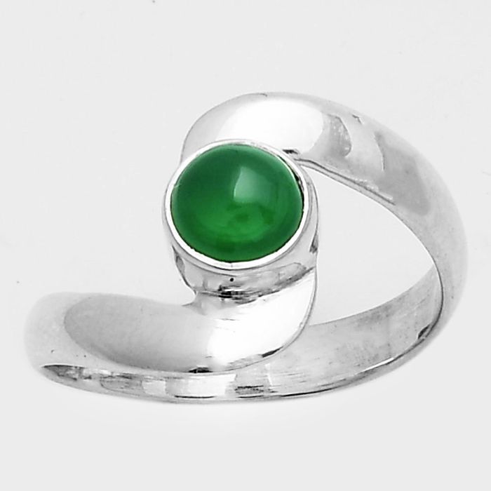 Natural Green Onyx Ring size-8.5 SDR174150 R-1232, 6x6 mm