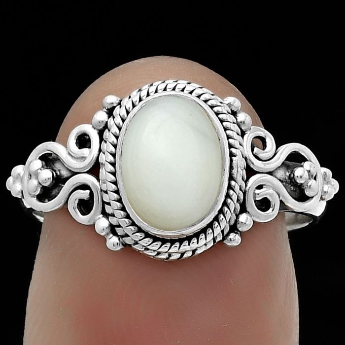 Natural White Opal Ring size-8 SDR174996 R-1345, 6x8 mm