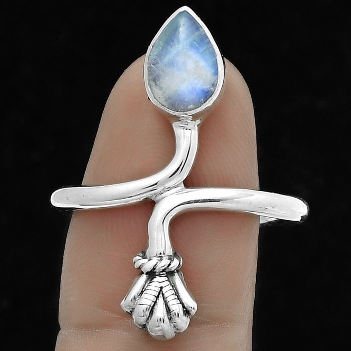 Natural Rainbow Moonstone - India Ring size-8.5 SDR175100 R-1482, 6x9 mm