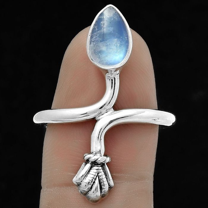 Natural Rainbow Moonstone - India Ring size-7.5 SDR175102 R-1482, 6x9 mm