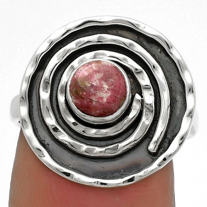 Spiral - Natural Pink Thulite - Norway Ring size-7 SDR175310 R-1361, 6x6 mm