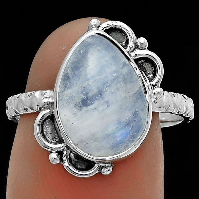 Natural Rainbow Moonstone - India Ring size-8 SDR176818 R-1103, 9x13 mm