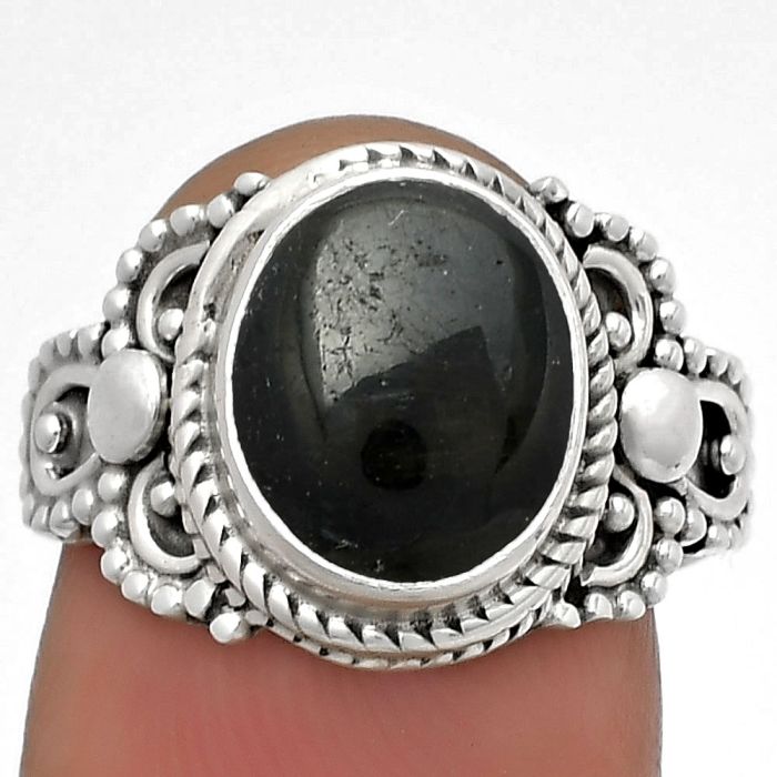 Natural Nuummite Ring size-7 SDR179387 R-1170, 9x11 mm