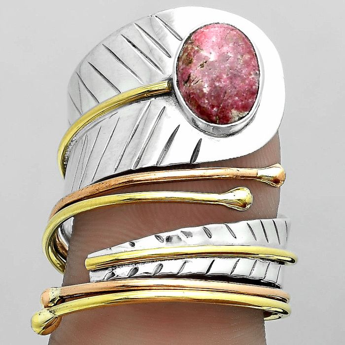Two Tone Feather - Pink Thulite Ring size-8.5 SDR181973 R-1523, 7x9 mm