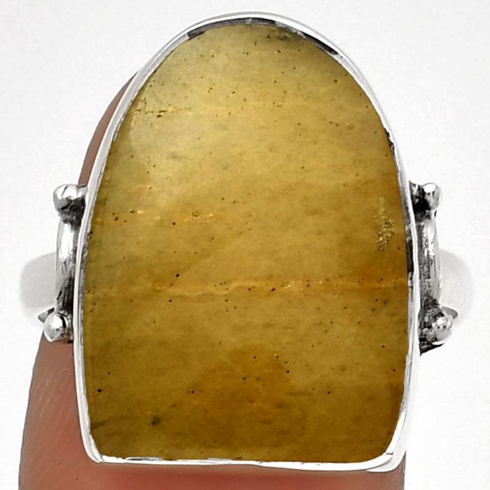 Natural Honey Aragonite Ring size-8.5 SDR182769 R-1198, 14x19 mm