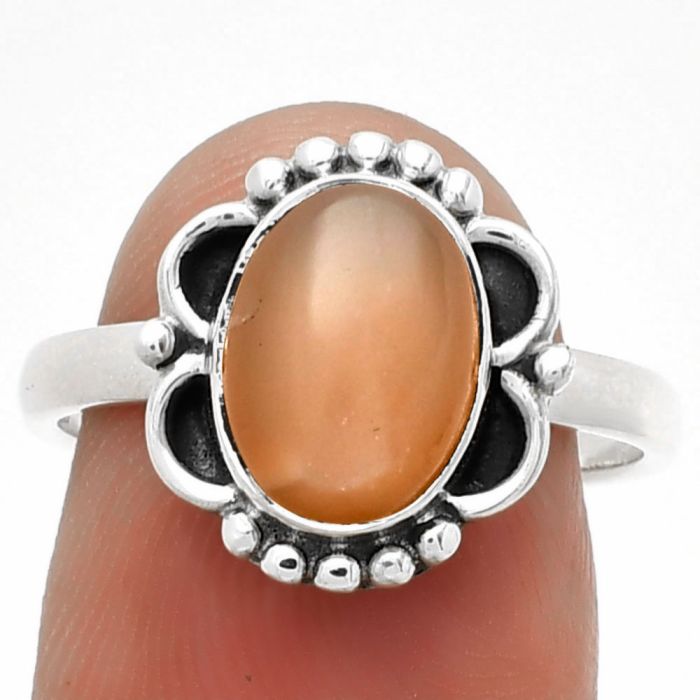 Natural Peach Moonstone Ring size-7.5 SDR183023 R-1103, 7x10 mm
