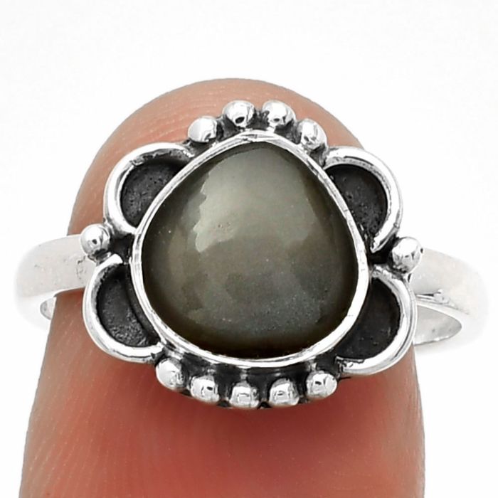 Natural Gray Moonstone Ring size-7.5 SDR183027 R-1103, 8x8 mm