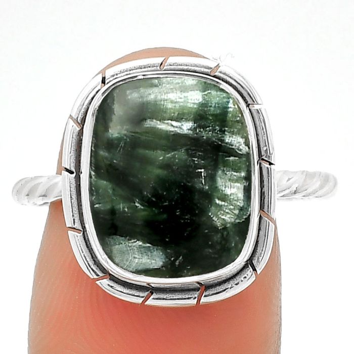 Natural Russian Seraphinite Ring size-9 SDR188904 R-1011, 11x13 mm
