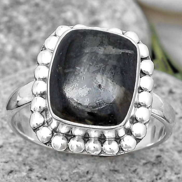 Natural Nuummite Ring size-9 SDR194128 R-1174, 10x12 mm