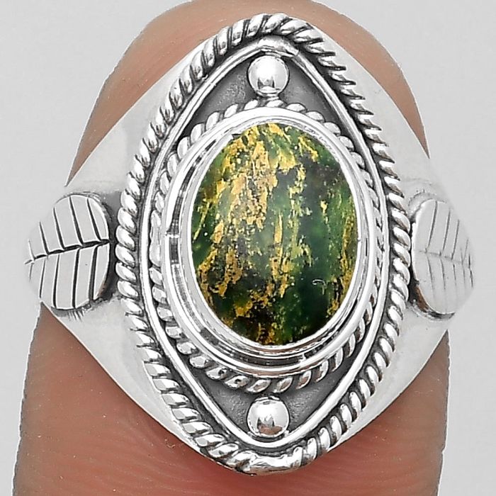Natural Green Fuchsite Ring size-8 SDR200046 R-1258, 7x10 mm