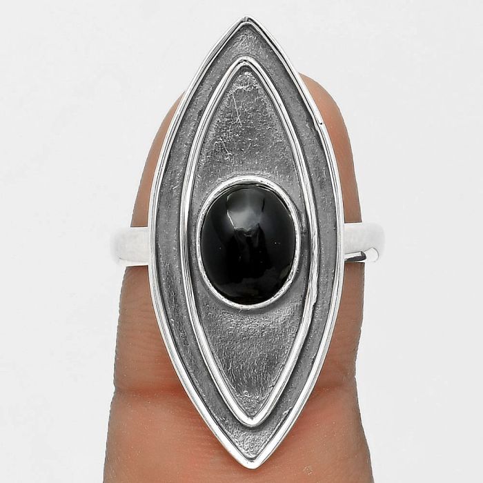 Natural Black Onyx - Brazil Ring size-8.5 SDR201737 R-1391, 7x9 mm