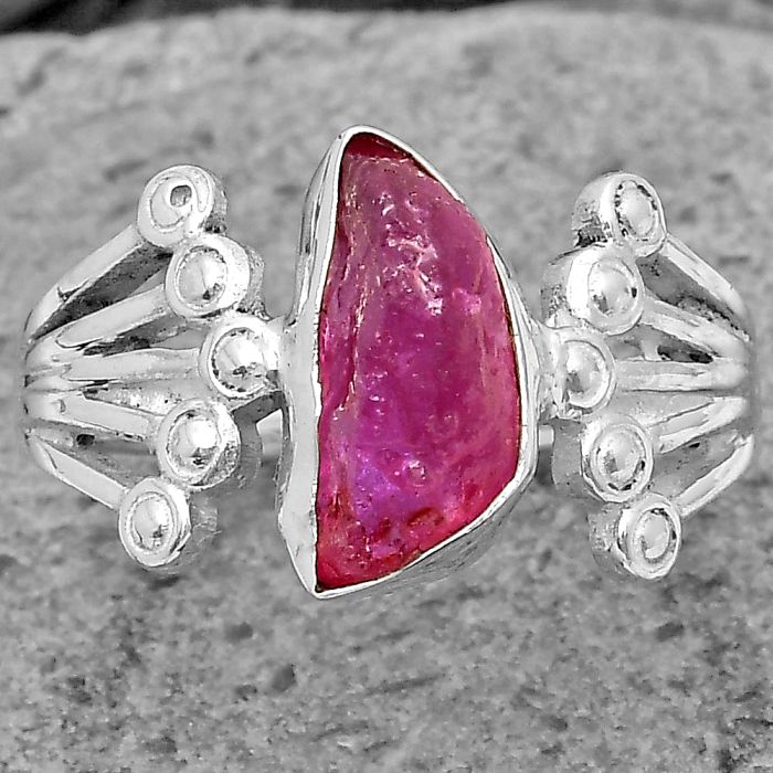 Natural Ruby Rough Ring size-6.5 SDR202689 R-1249, 6x12 mm