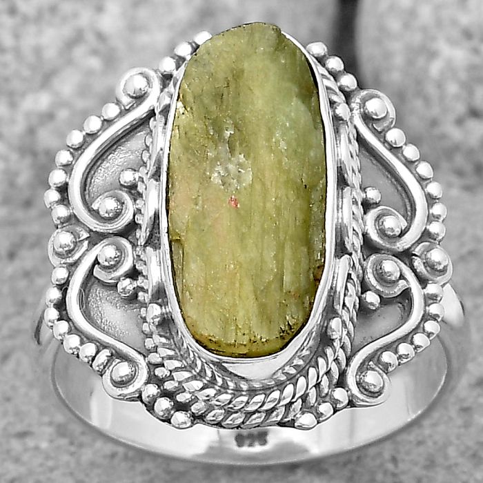 Natural Green Kyanite Rough - India Ring size-7 SDR202703 R-1282, 7x16 mm
