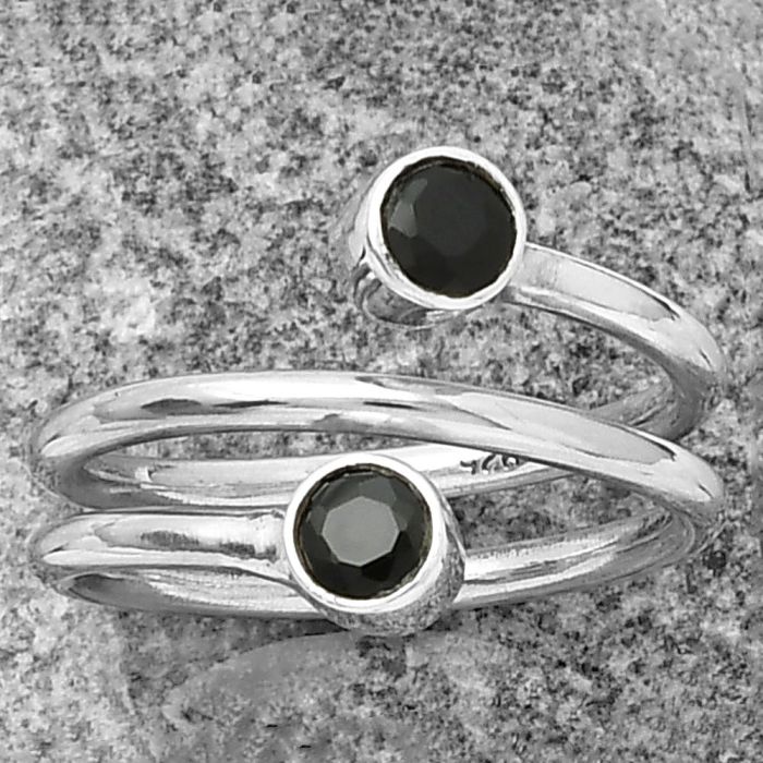 Natural Black Onyx - Brazil Ring size-8 SDR204397 R-1185, 4x4 mm