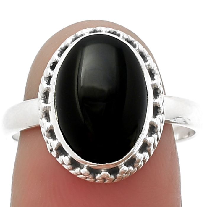 Black Onyx Ring size-8.5 SDR205929 R-1096, 9x13 mm
