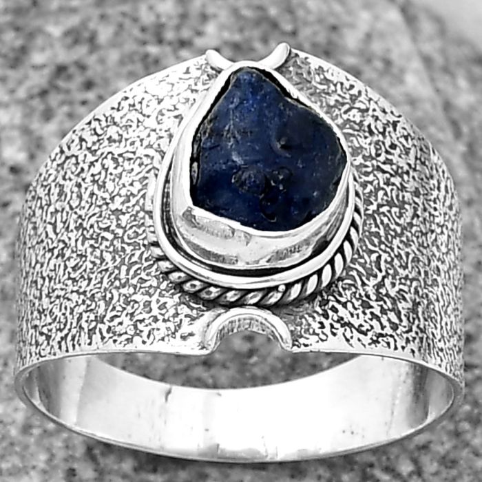 Blue Sapphire Rough Ring size-9.5 SDR206464 R-1436, 7x9 mm