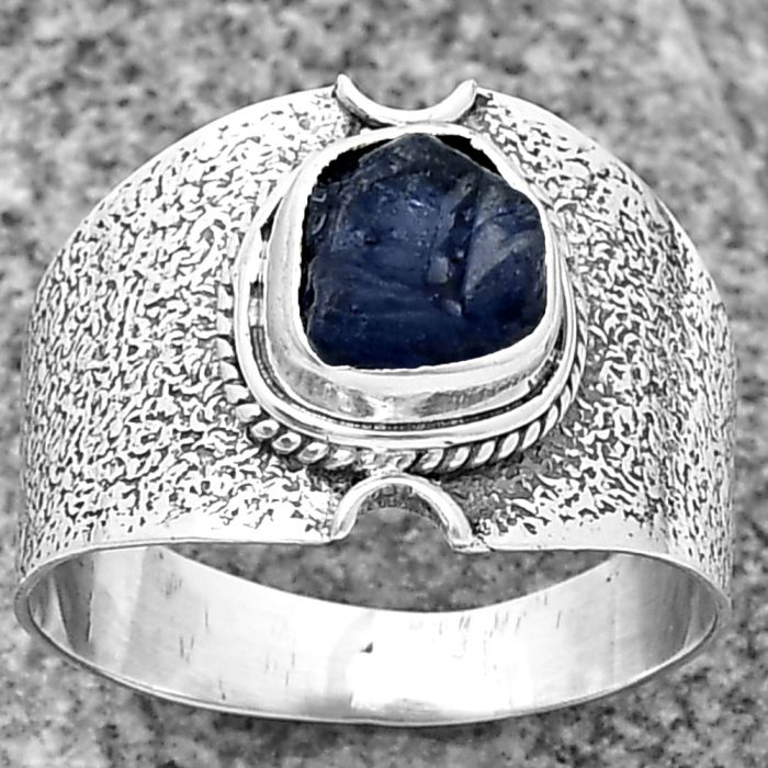 Blue Sapphire Rough Ring size-8.5 SDR206467 R-1436, 7x8 mm