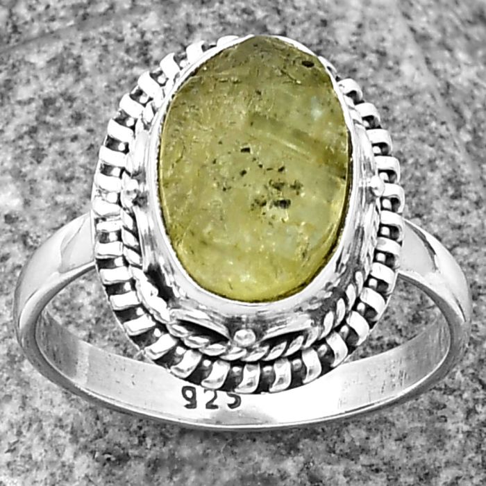 Green Kyanite Rough Ring size-8.5 SDR206547 R-1279, 9x13 mm