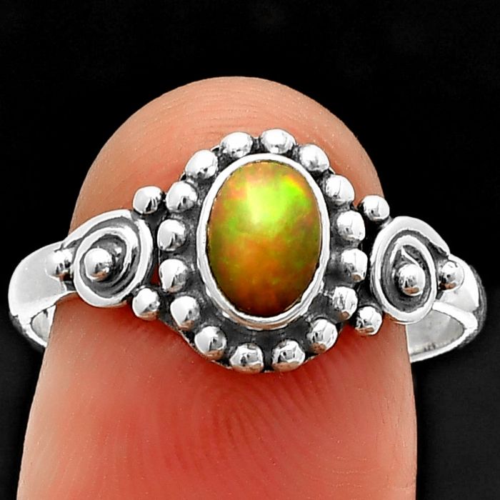 Ethiopian Opal Ring Size-9 SDR210101 R-1071, 5x7 mm