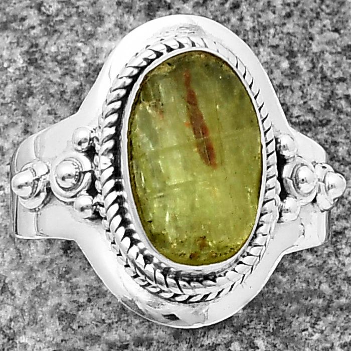 Green Kyanite Rough Ring Size-8 SDR210236 R-1420, 8x12 mm