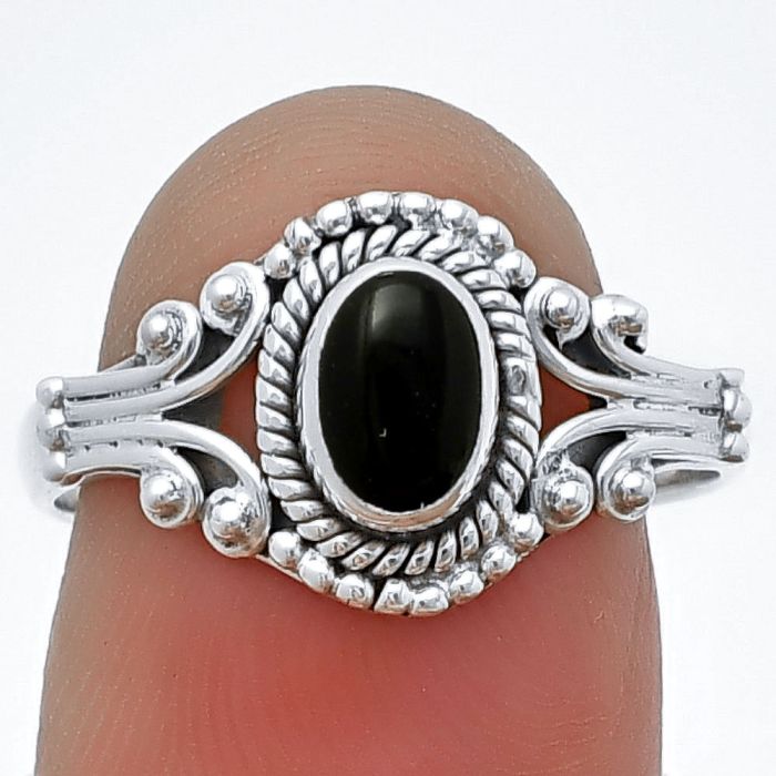 Black Onyx Ring Size-8 SDR210433, 4x6 mm