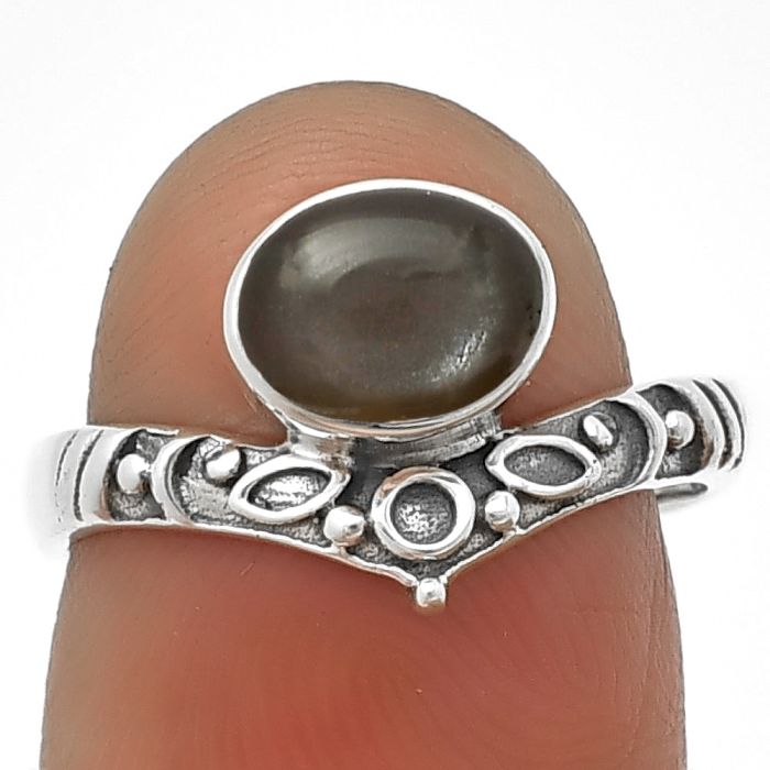 Gray Moonstone Ring size-7 SDR211495 R-1046, 6x8 mm