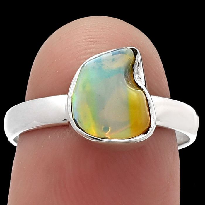 Ethiopian Opal Rough Ring size-7.5 SDR215524 R-1001, 8x9 mm