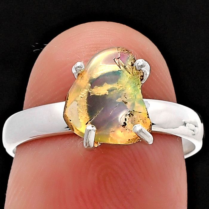 Ethiopian Opal Rough Ring size-7 SDR215594 R-1052, 7x9 mm