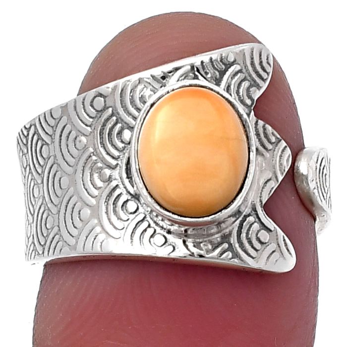 Adjustable - Natural Spiny Oyster Shell Ring size-6.5 SDR216058 R-1381, 7x8 mm