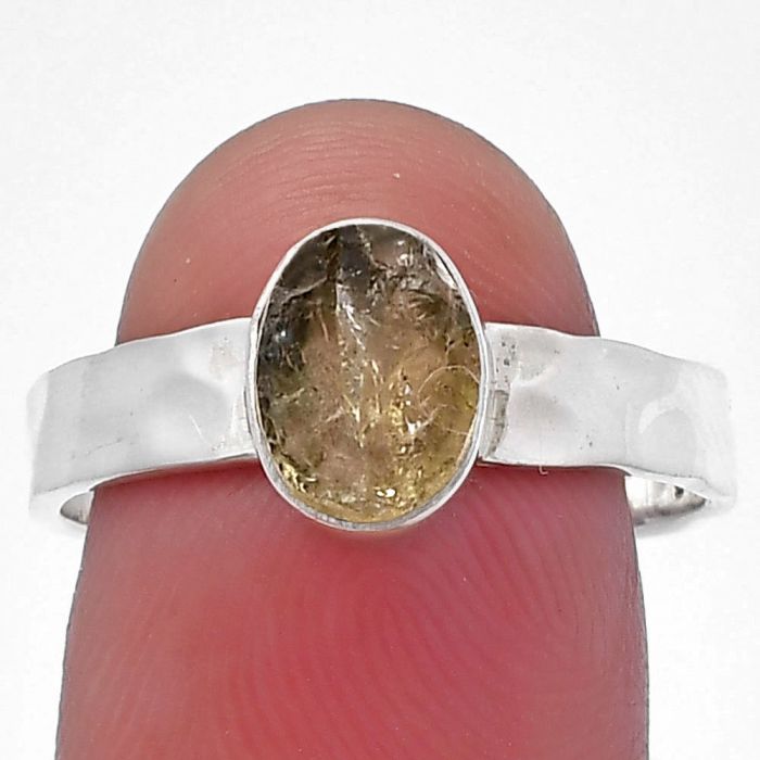 Yellow Scapolite Rough Ring size-8.5 SDR217060 R-1001, 6x8 mm