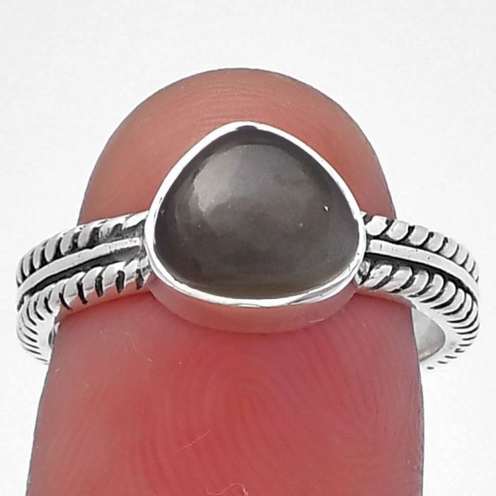 Gray Moonstone Ring size-7.5 SDR217233 R-1260, 8x9 mm