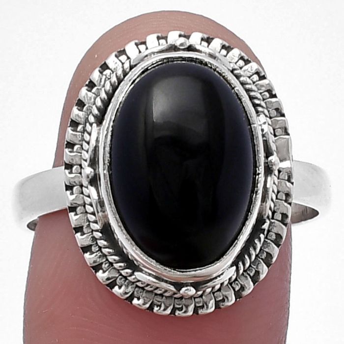 Black Onyx Ring size-8.5 SDR220111 R-1447, 10x14 mm