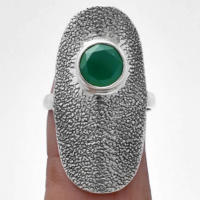 Green Onyx Ring size-8 SDR222914 R-1550, 8x8 mm