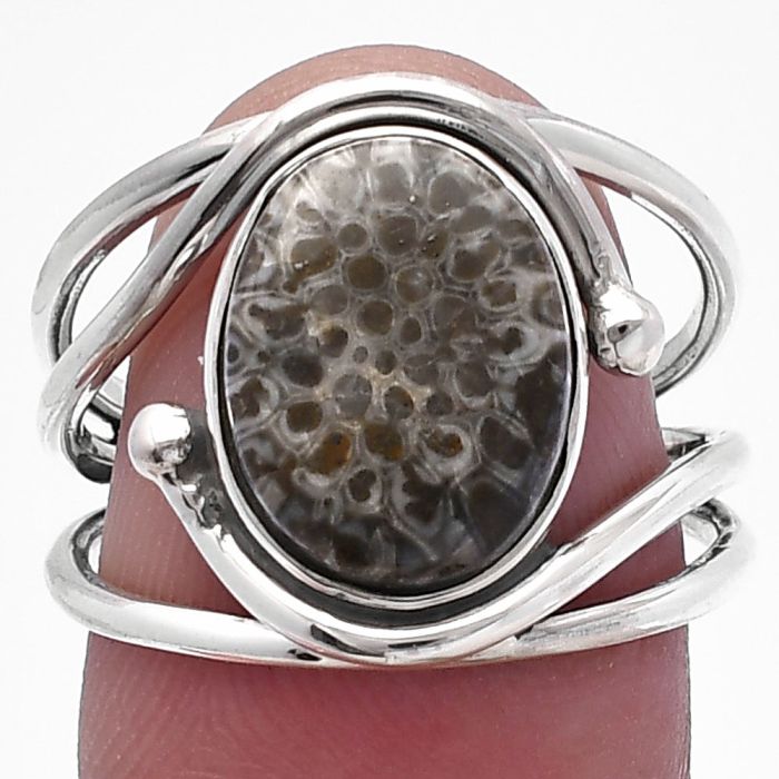 Stingray Coral Ring size-8 SDR224678 R-1683, 10x12 mm